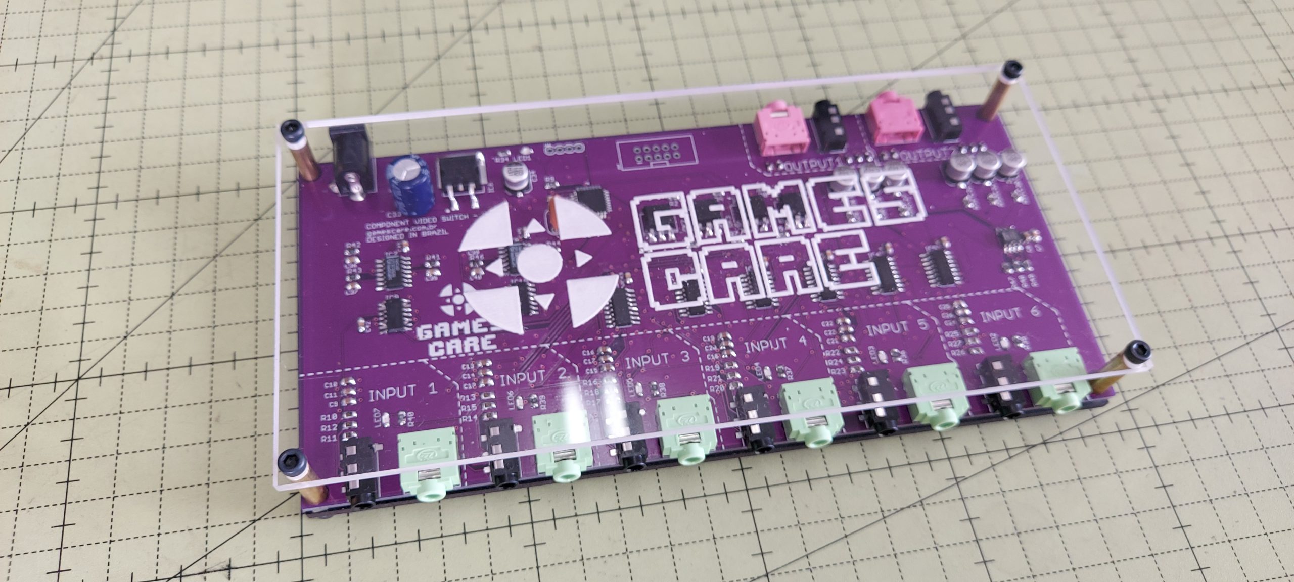 Nova placa da GamesCare! Hub de scart RGB, pro pessoal que necessita de 2  saidas Scart no setup, ideal pra quem tem mais de um equipamento de video,  e, By GamesCare